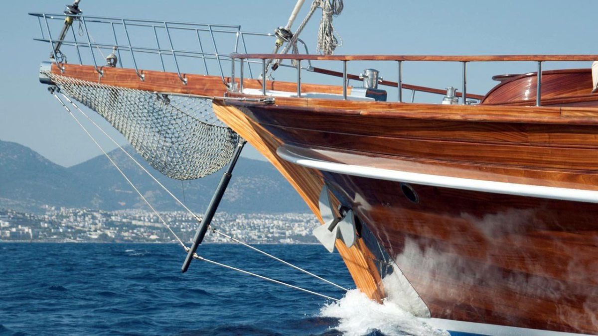 Arif Kaptan A, bow detail & rigging