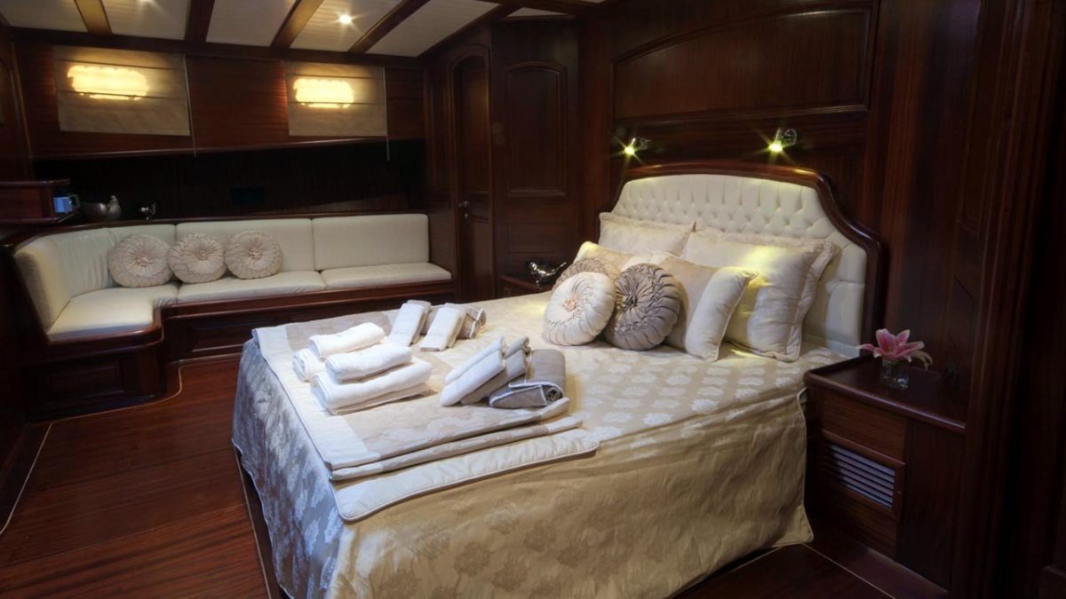 Arif Kaptan A, master Cabin