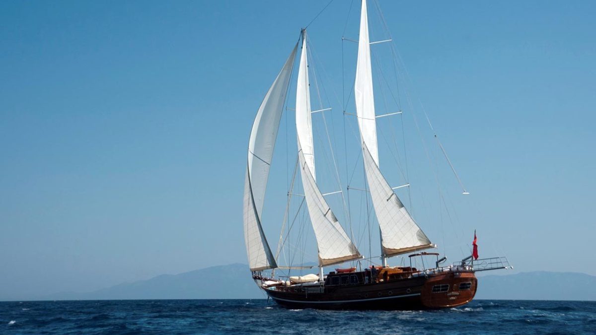 Arif Kaptan A, under sail