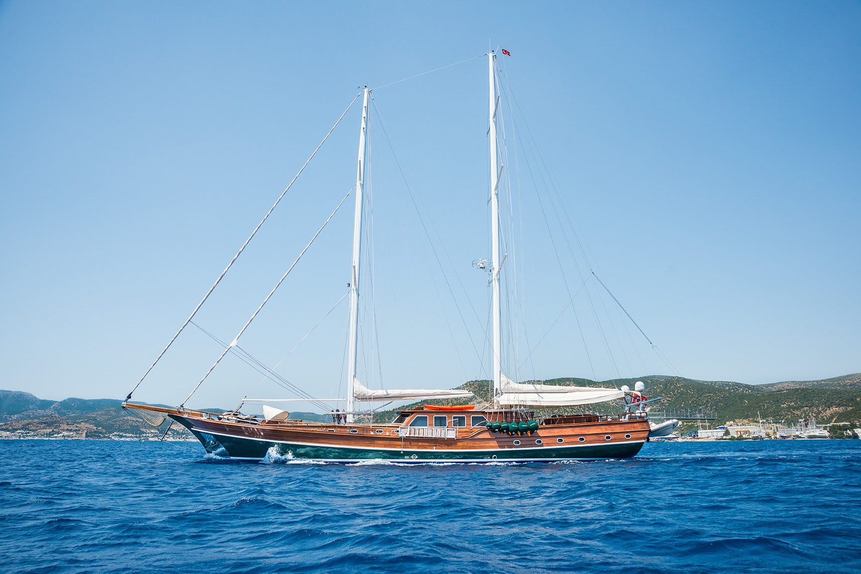Bedia Sultan at anchor
