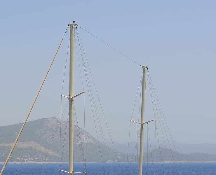 Cobra III from the bow