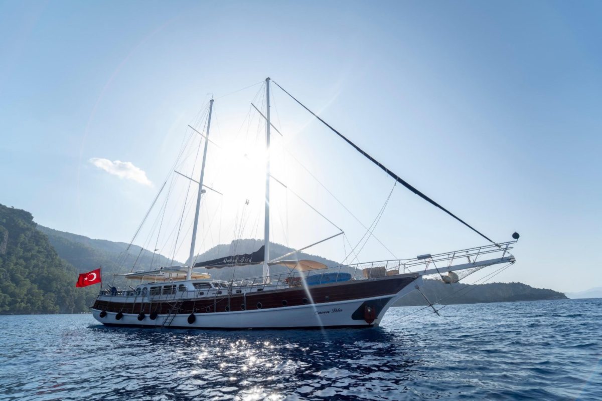 Queen Lila, built for the unhurried Blue Cruise