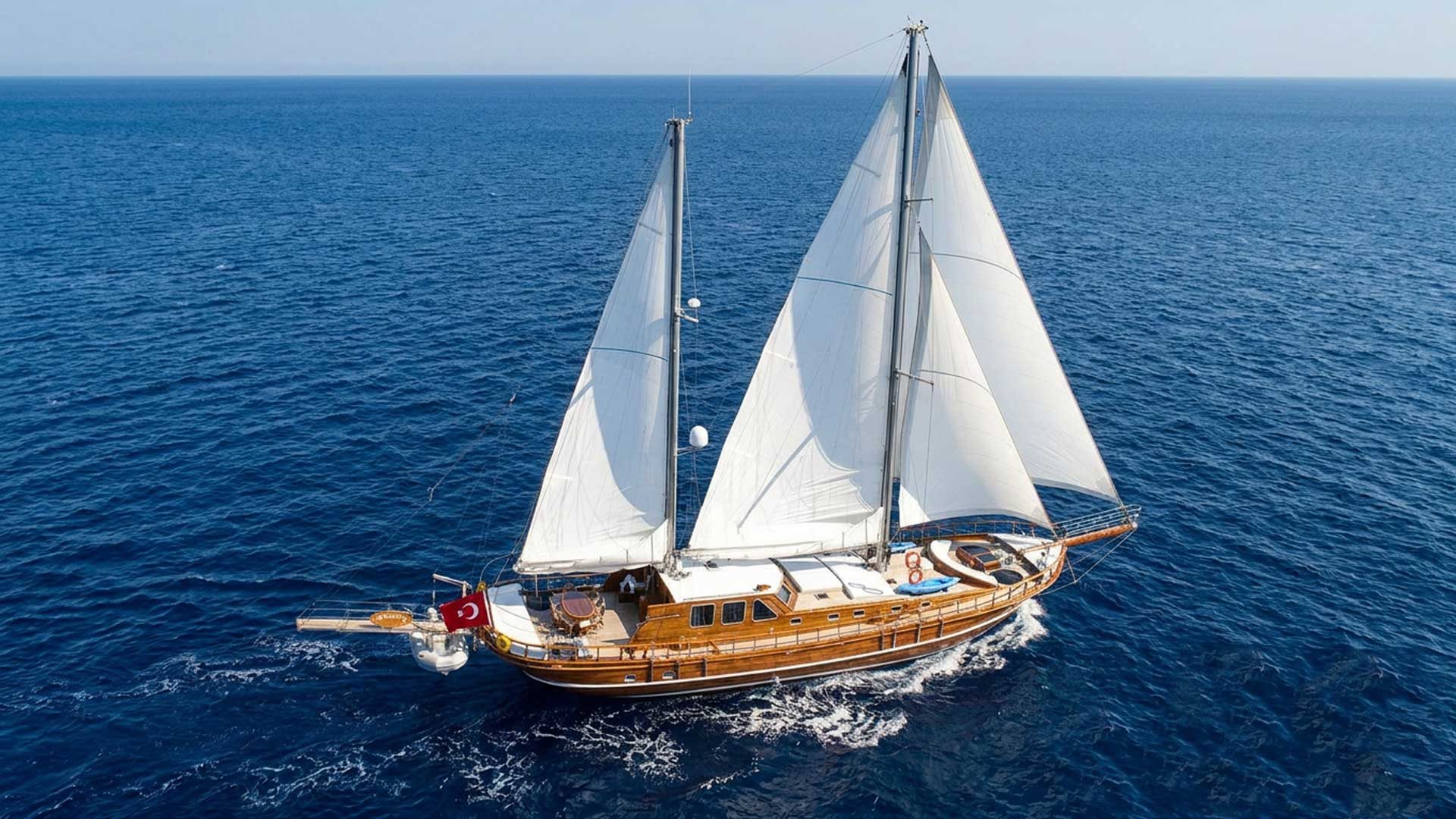 Atalante gulet cruising