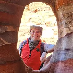 Mehmet Esendal, guide